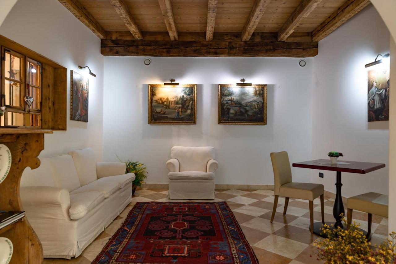 Hotel Relais Vecchio Maso Sopramonte ภายนอก รูปภาพ